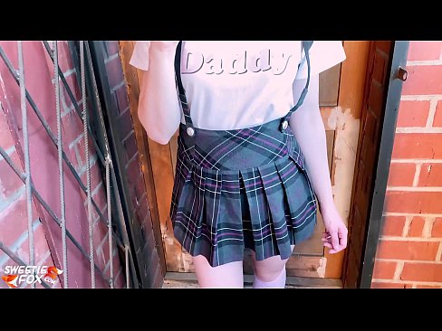 ❤️ Schoolgirl Sucks nws dick tob thiab fucks es tsis txhob ntawm chav kawm. ☑ Sluts ntawm peb ❌️ Ib